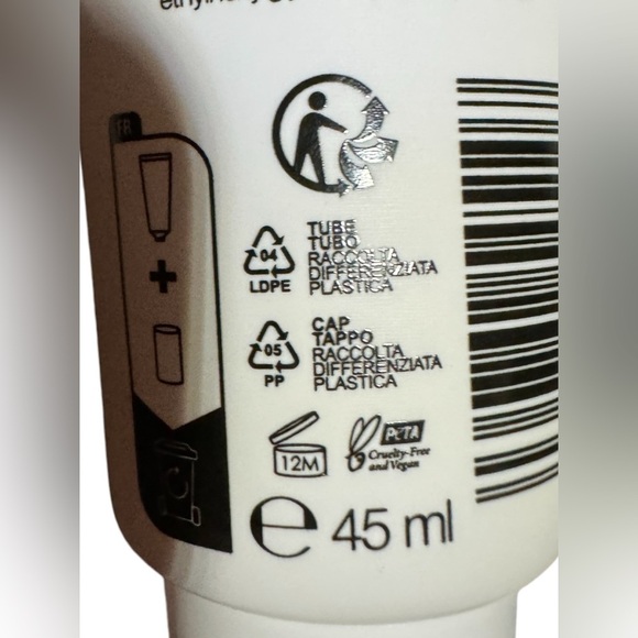 FLANERIE Water Lily PHA Pore Refining Exfoliator Brand New Sealed 1.52 Fl Oz - Picture 5 of 8